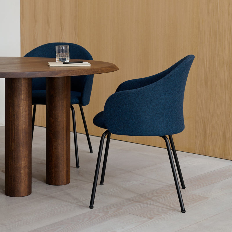 Gomo Armchair - Tube Base