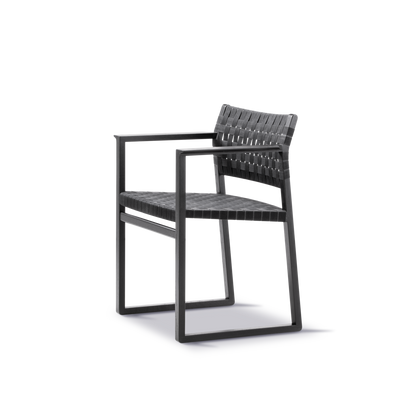 BM62 Armchair - Linen Webbing