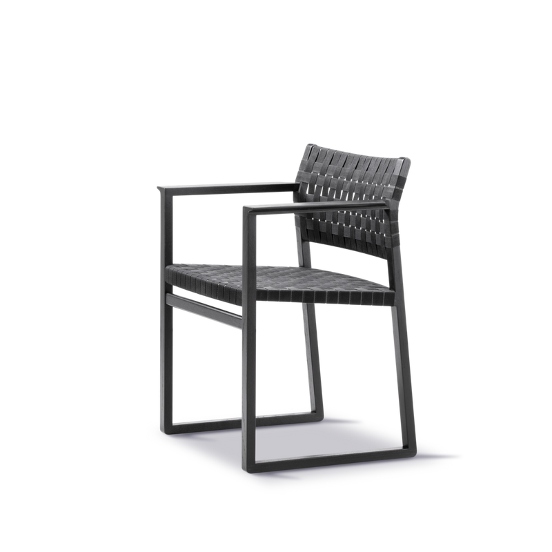 BM62 Armchair - Linen Webbing