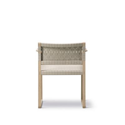 BM62 Armchair - Linen Webbing