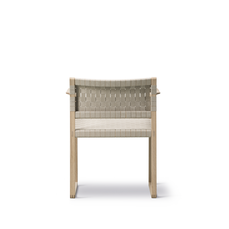 BM62 Armchair - Linen Webbing