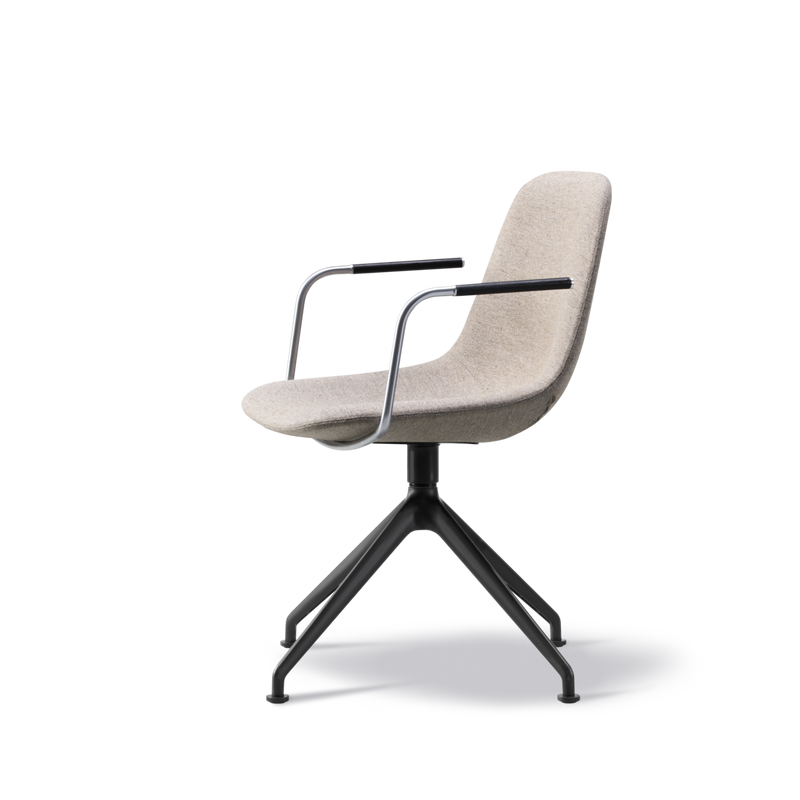 Eyes Swivel Armchair X-Base