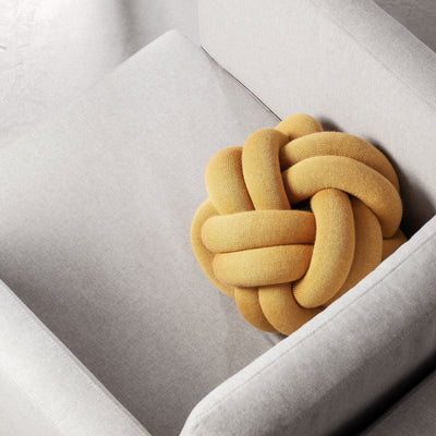 Knot Cushion
